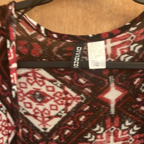 Aztec print knit cardigan sweater woman’s size small - Picture 4 of 5